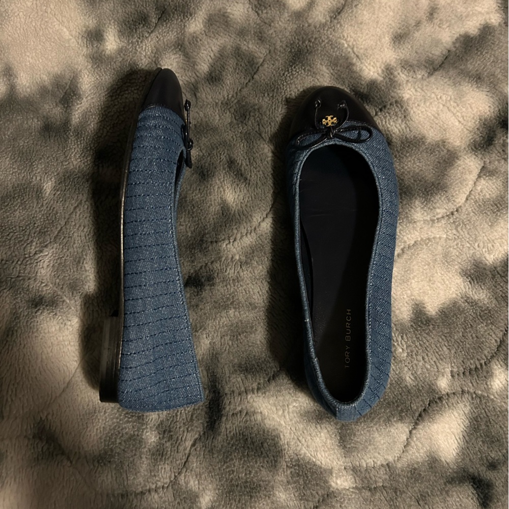 Tory Burch Navy and Black Loafers